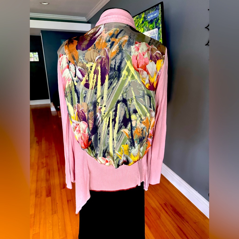 Fantastic Ted baker Cardigan Light Salmon Colour With Roses At The Back 2 /M